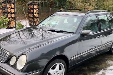Mercedes-Benz E 320 379.000 km 2.100 &euro; Rethem (Aller) 27336