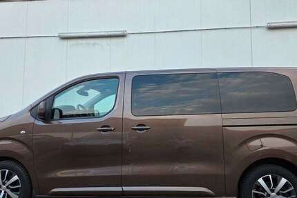 Toyota Proace 89.800 km 29.900 &euro; Hamburg 22419