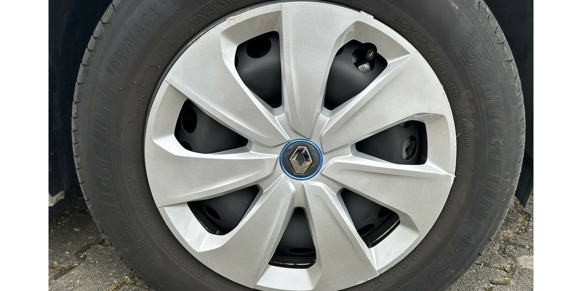 Renault ZOE Life R110 / SitzH / LenkradH / RückfahrK 50.300 km 14.890 &euro; Donauwörth 86609