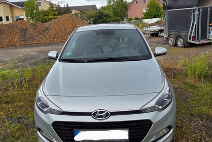 Hyundai i20 133.000 km 8.000 &euro; Diez 65582
