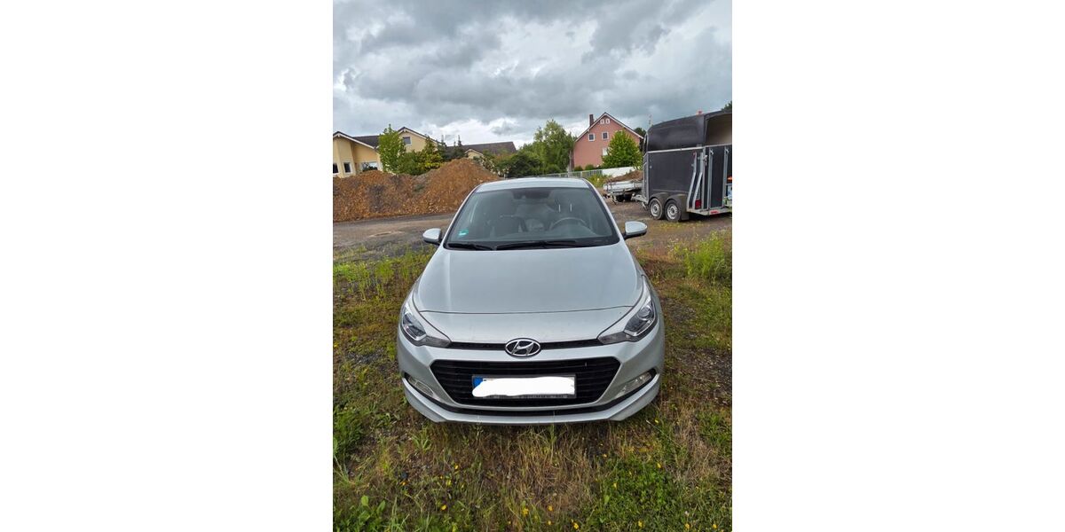 Hyundai i20 133.000 km 8.000 &euro; Diez 65582