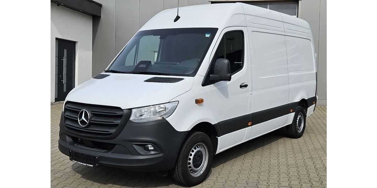 Mercedes-Benz Sprinter 28.180 km 42.721 &euro; Halle (Westf) 33790