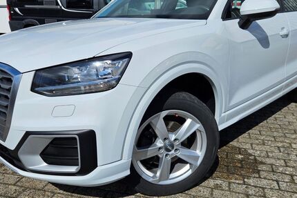 Audi Q2 76.851 km 18.490 &euro; Wilhelmshaven 26389
