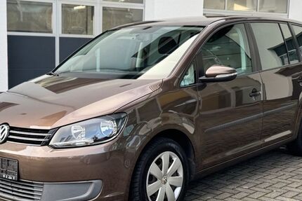 VW Touran 200.693 km 7.499 &euro; Niestetal 34266