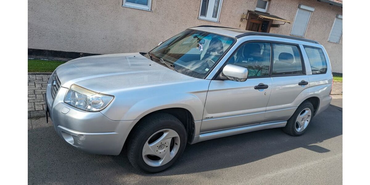 Subaru Forester 100.000 km 4.000 &euro; Stadtallendorf 35260