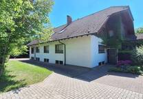 Mehrfamilienhaus in herrlicher Grünlage von SB-Klarenthal mit viel Potenzial