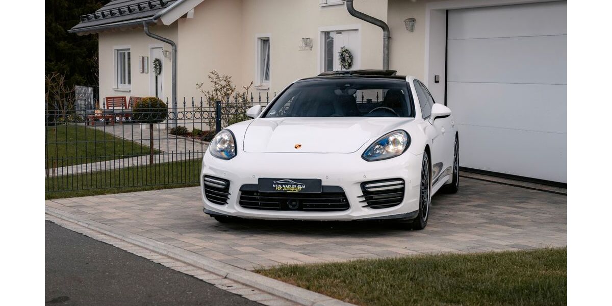 Porsche Panamera 142.894 km 39.950 &euro; Regnitzlosau 95194