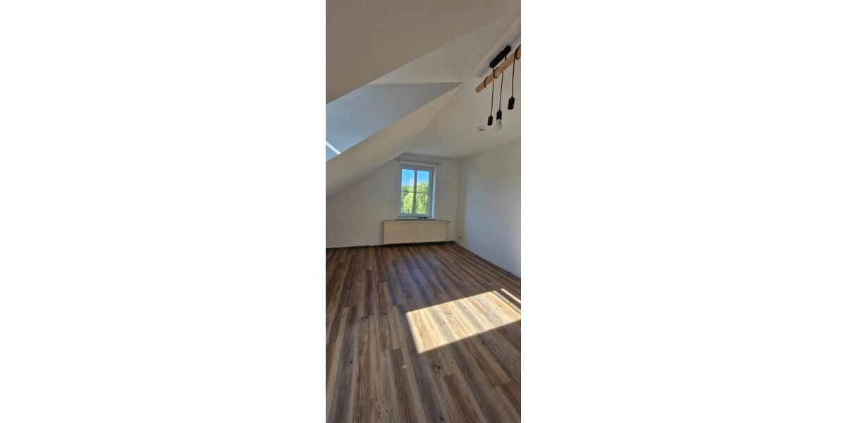 Dachgeschoßwohnung Kyritz - 2 Zimmer, 41 m&sup2;, 250&euro; | Angebot:26665729