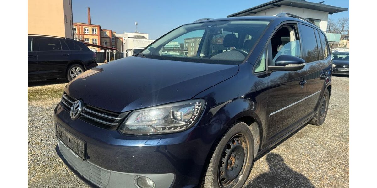 VW Touran 231.000 km 7.999 &euro; Chemnitz 09120