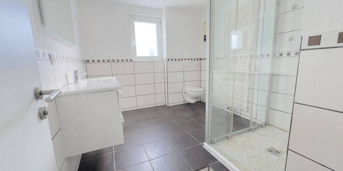 Etagenwohnung Pforzheim Nordstadt - 5 Zimmer, 124 m&sup2;, 1.320&euro; | Angebot:26228704