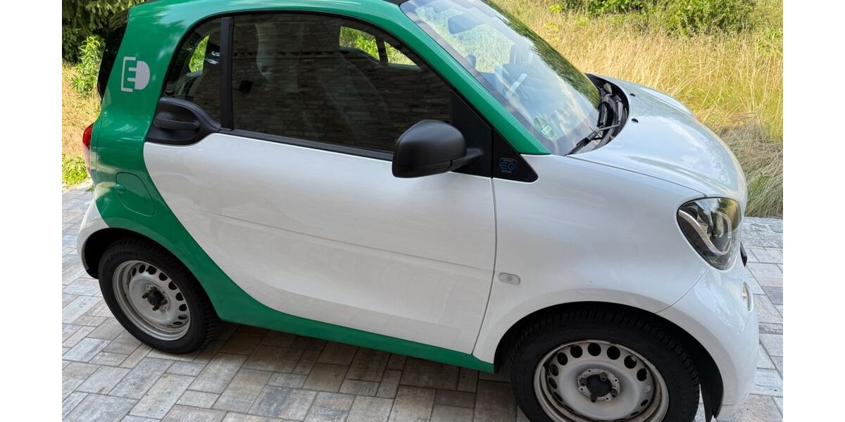 Smart ForTwo 45.000 km 8.800 &euro; beeskow 15848