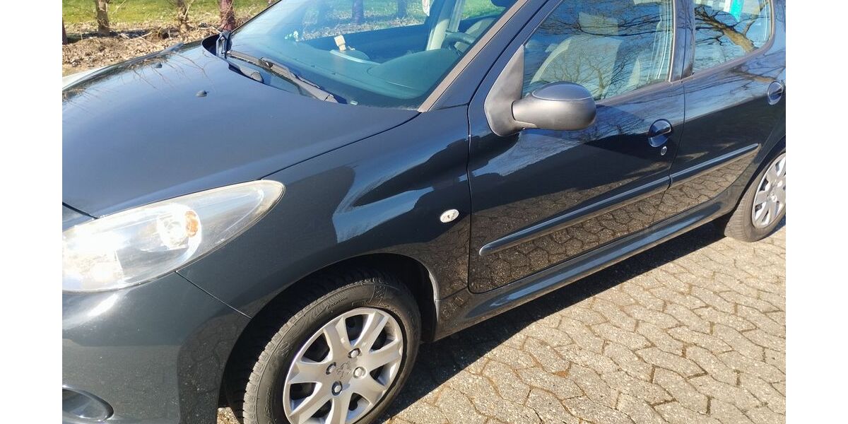 Peugeot 206 136.000 km 3.099 &euro; Großheide 26532
