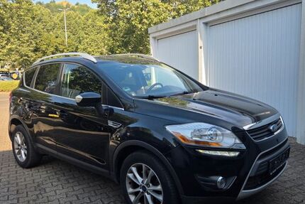 Ford Kuga 178.000 km 5.700 &euro; Pfullingen 72793