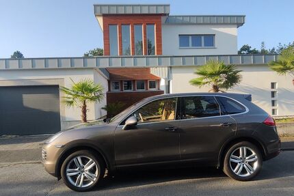 Porsche Cayenne 167.000 km 20.750 € Köln 51107