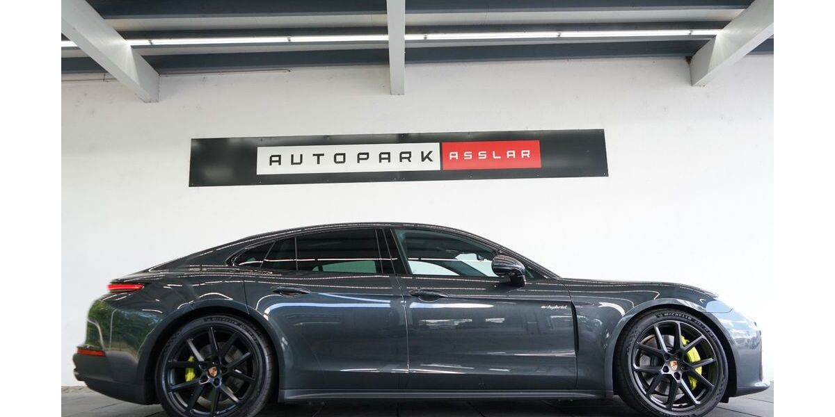 Porsche Panamera 35.300 km 111.680 &euro; Asslar 35614