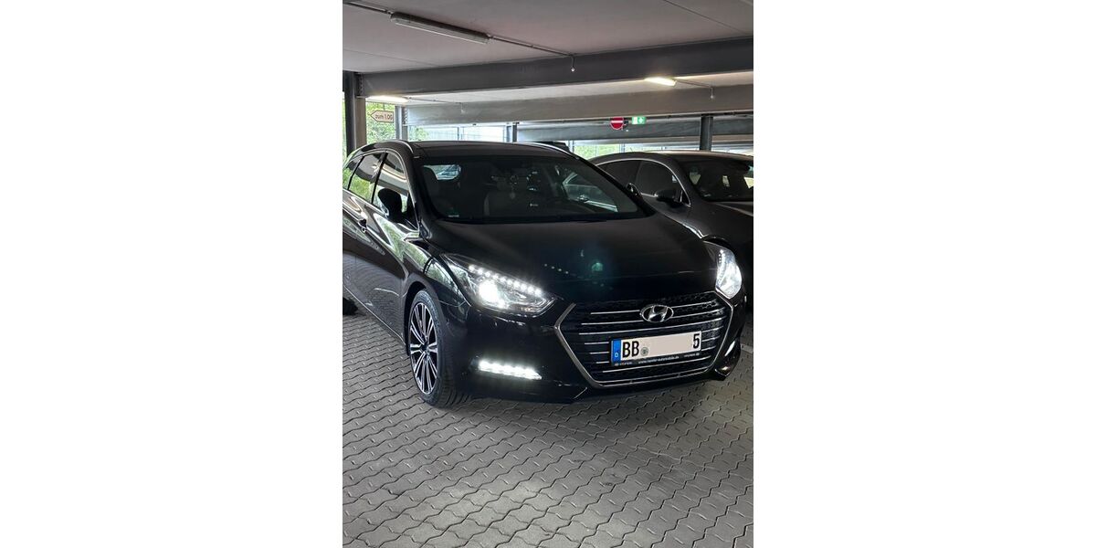 Hyundai i40 158.569 km 10.400 &euro; Böblingen 71034