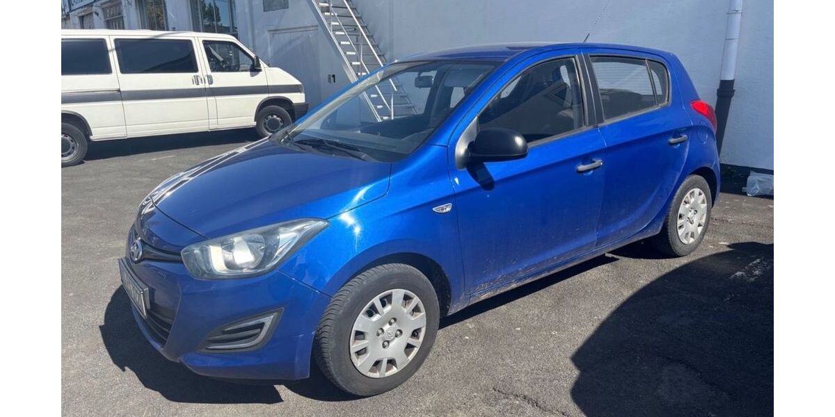 Hyundai i20 143.000 km 4.100 &euro; Lohfelden 34253