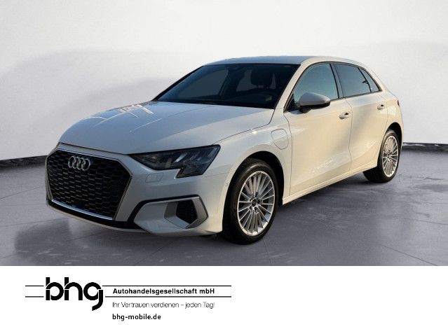 Audi A3 29.824 km 23.420 &euro; Mössingen 72116