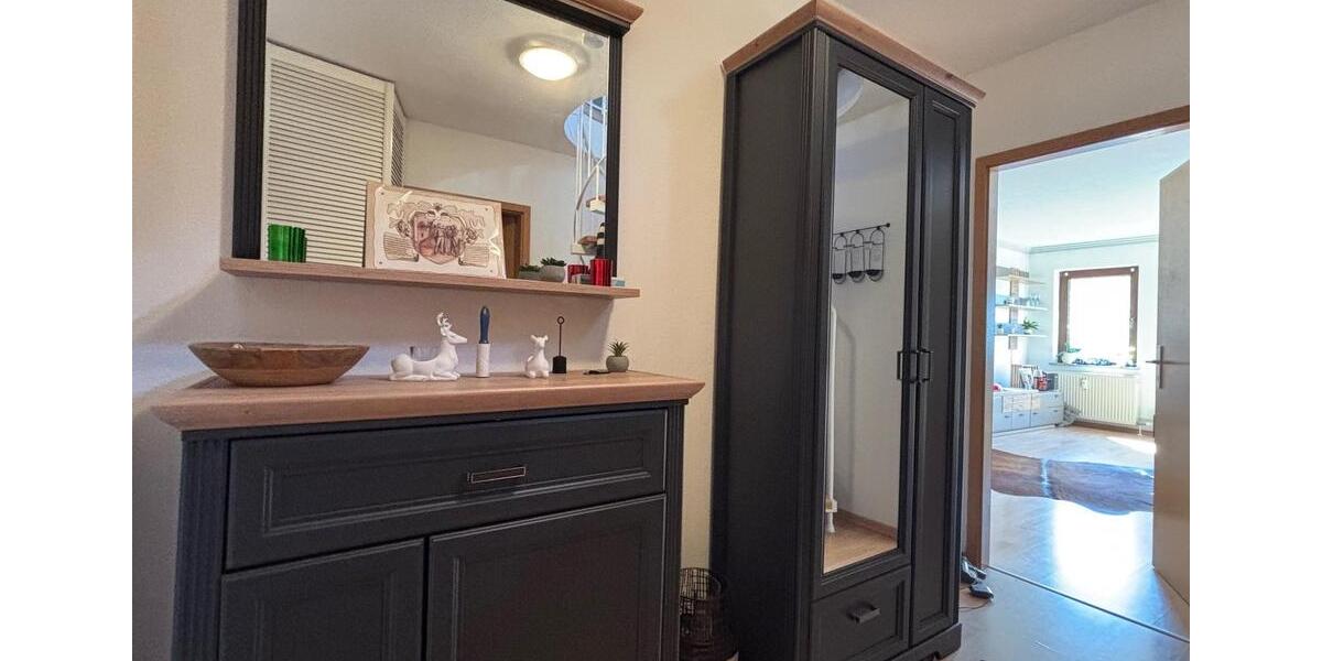 Charmante 2-Zimmer-Maisonettewohnung im Grünen mit Südbalkon, EBK und Stellplatz 2 zimmer