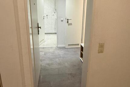 Diese helle 2-Zimmer-Wohnung in Herzogenrath-Kohlscheid bietet au 2 zimmer