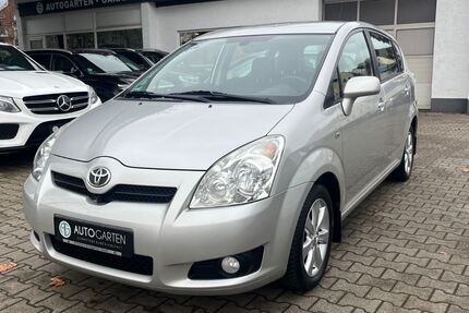 Toyota Corolla Verso 110.000 km 7.850 &euro; Paderborn 33098