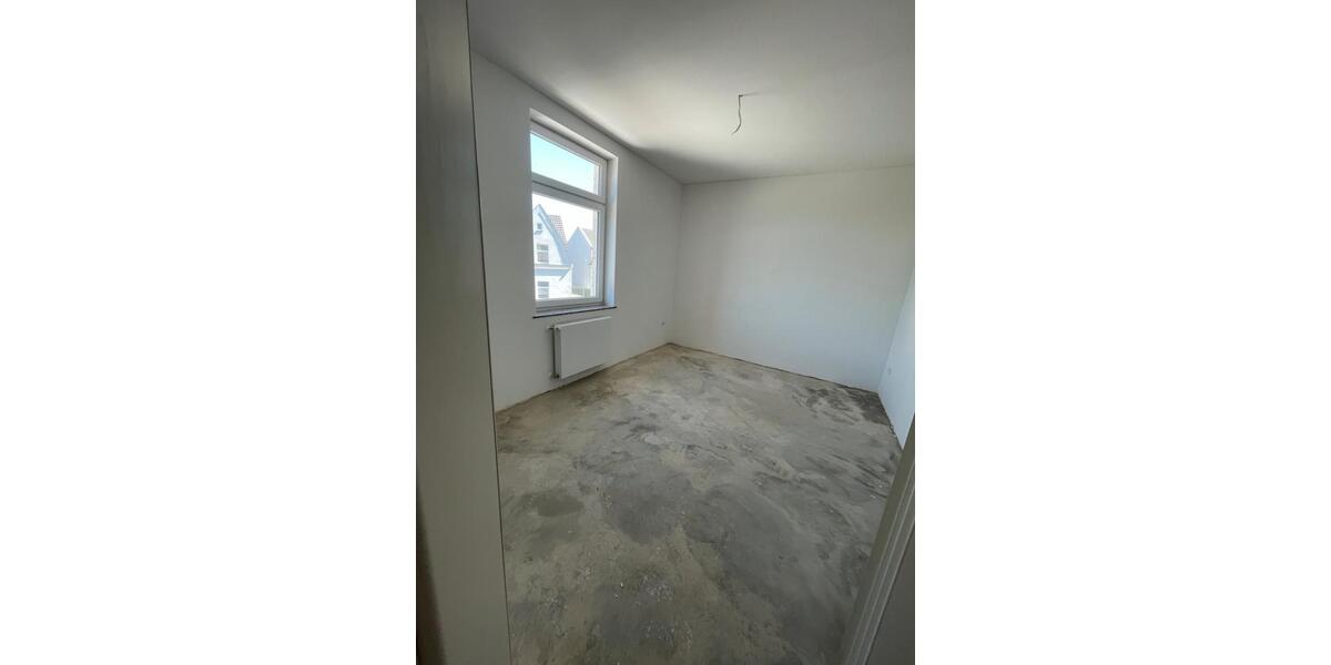 Etagenwohnung Duisburg Hamborn - 4 Zimmer, 118 m&sup2;, 900&euro; | Angebot:26284341