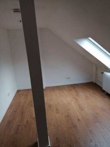 **4-Zimmer Dachgeschoss Wohnung im Zentrum mit großer Dachterrasse**