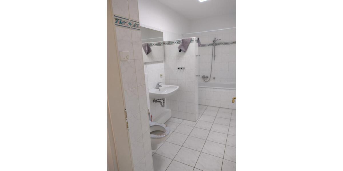 Helle Wohnung im Dachgeschoß 690€ Kalt in 16540 Hohen Neuendorf 1 zimmer