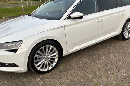 Skoda Superb 78.000 km 21.600 &euro; Werder 14542