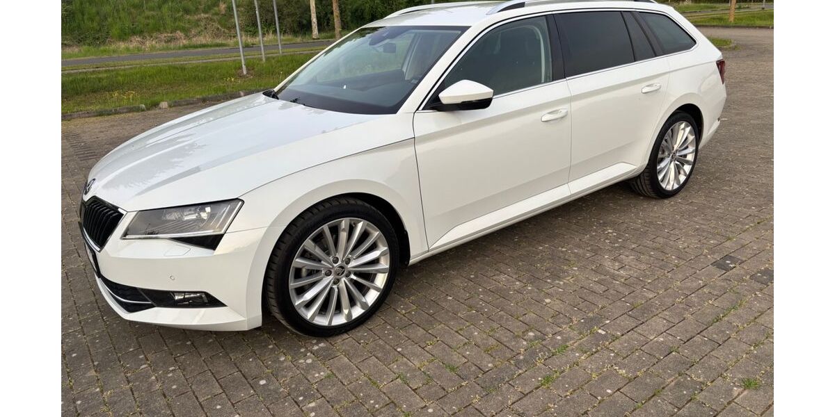 Skoda Superb 78.000 km 21.600 &euro; Werder 14542