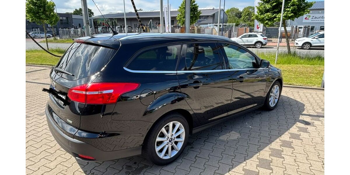 Ford Focus 105.000 km 6.400 &euro; Achim 28832