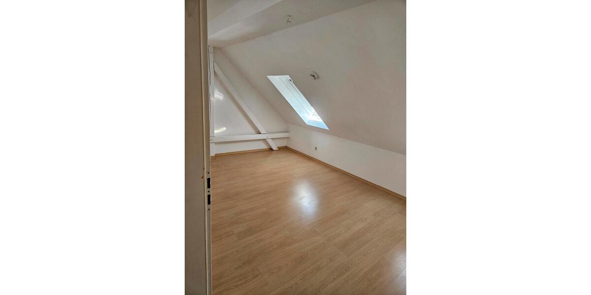 Maisonettenwohnung Thalmassing - 3 Zimmer, 105 m&sup2;, 700&euro; | Angebot:26241910