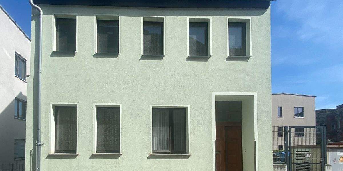 Einfamilienhaus Apolda - 6 Zimmer, 135 m&sup2;, 109.000&euro; | Angebot:25727016