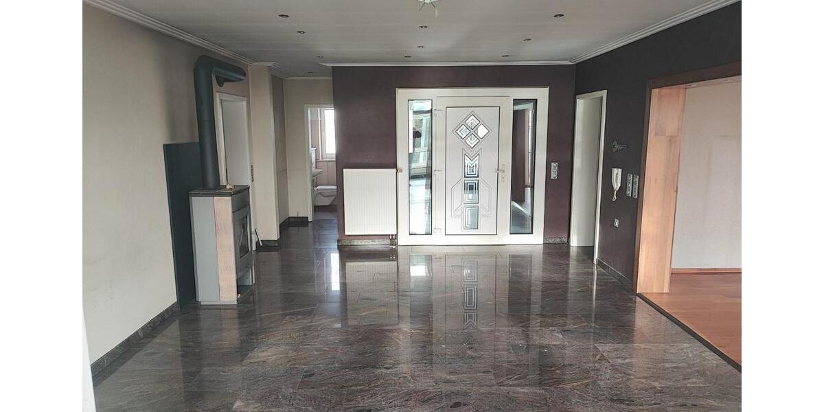 Einfamilienhaus Herrieden - 10 Zimmer, 300 m&sup2;, 1.150.000&euro; | Angebot:25811508