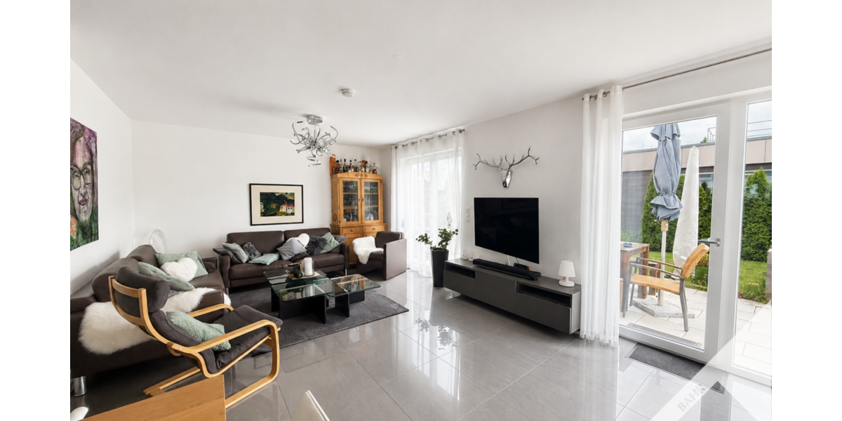 Einfamilienhaus Herrenberg - 6.5 Zimmer, 148 m&sup2;, 1.800&euro; | Angebot:26934960