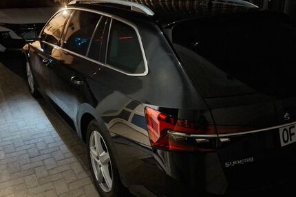 Skoda Superb 159.000 km 18.700 &euro; Mainhausen 63533