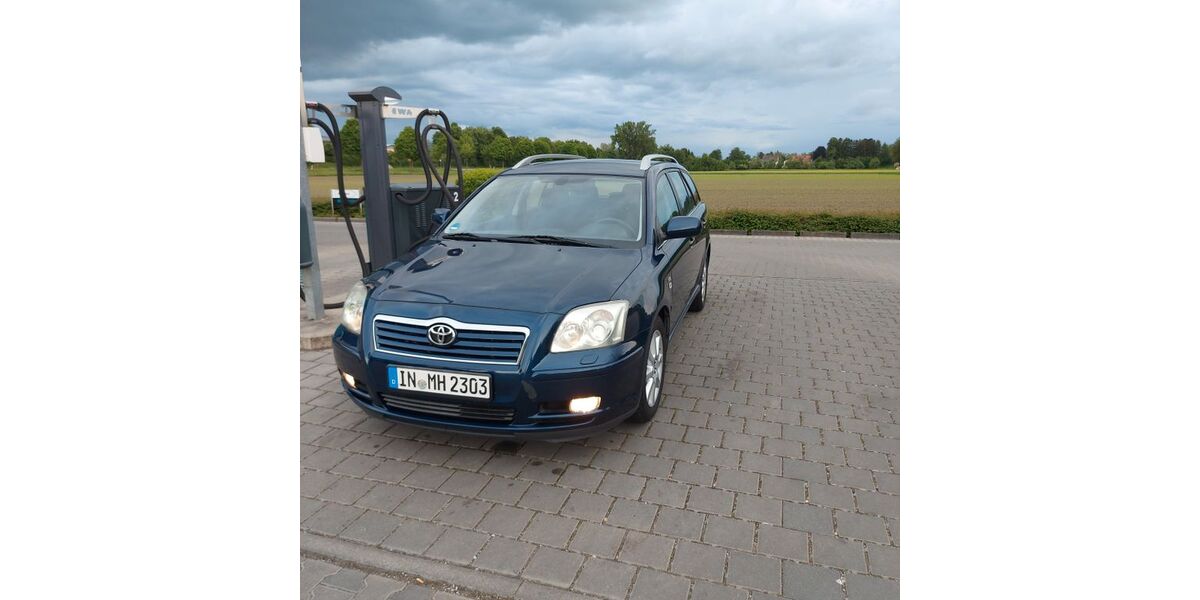 Toyota Avensis 210.000 km 3.200 &euro; Meitingen 86405