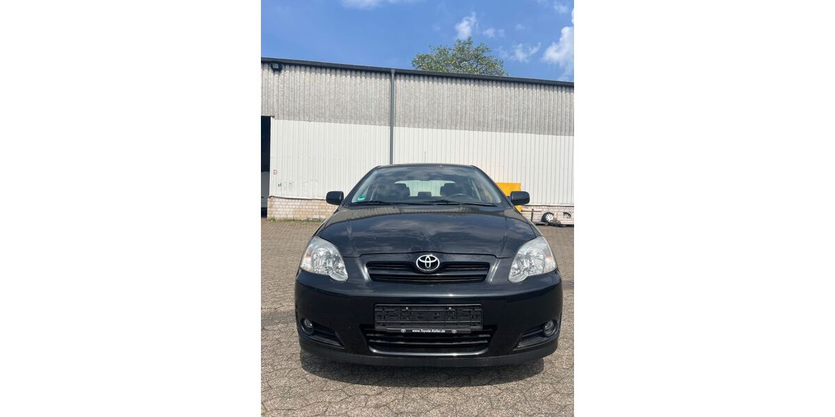 Toyota Corolla 72.800 km 6.400 &euro; Düsseldorf 40235