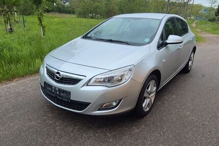 Opel Astra 102.000 km 5.300 &euro; Glauchau 08371