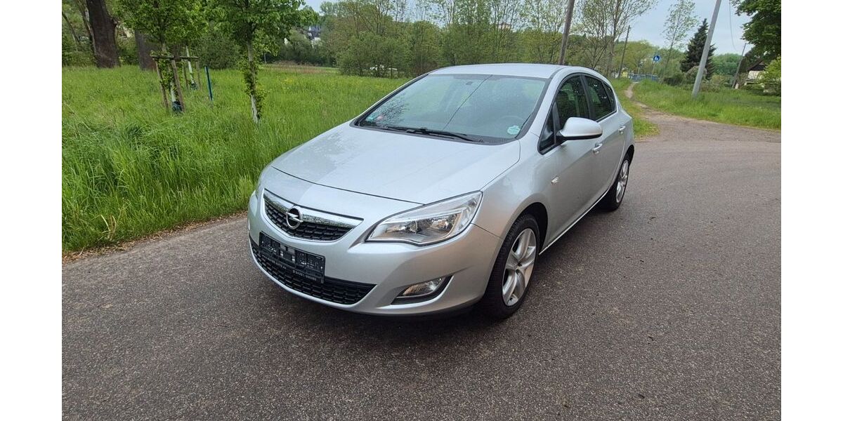 Opel Astra 102.000 km 5.300 &euro; Glauchau 08371