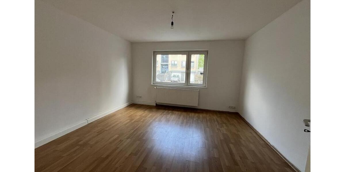 Erdgeschoßwohnung Solingen Mitte - 1 Zimmer, 37 m&sup2;, 300&euro; | Angebot:26470276