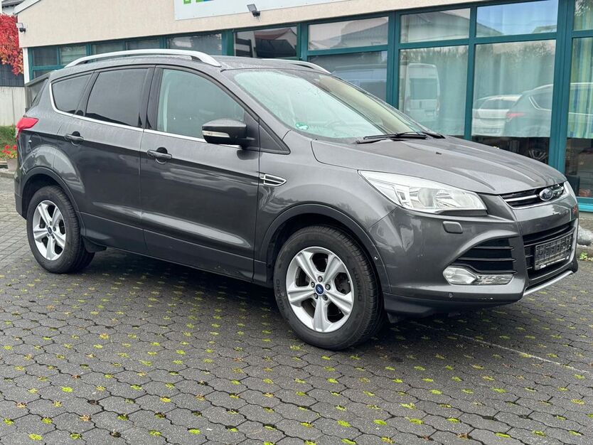 Ford Kuga 209.142 km 9.450 € Ebsdorfergrund 35085