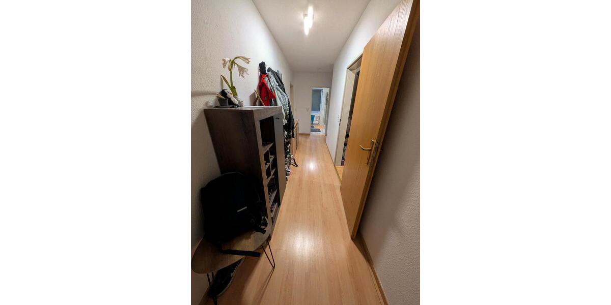 Dachgeschoßwohnung Oldenburg Kreyenbrück - 2 Zimmer, 44 m&sup2;, 430&euro; | Angebot:25423545