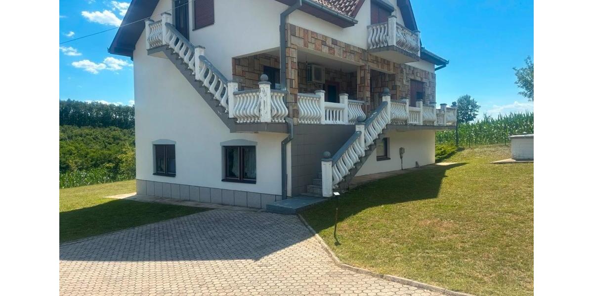 Einfamilienhaus Gülzow - 10 Zimmer, 300 m&sup2;, 155.000&euro; | Angebot:27131002