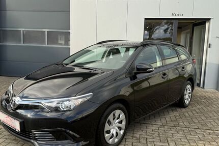 Toyota Auris 96.940 km 10.900 &euro; Bedburg-Hau 47551