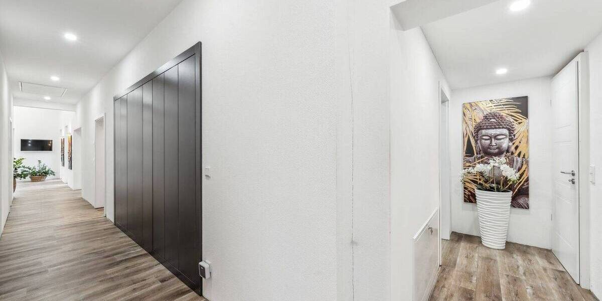 Doppelhaushälfte Neutrebbin - 6 Zimmer, 194 m&sup2;, 349.000&euro; | Angebot:25713922