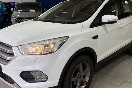 Ford Kuga 81.500 km 11.990 &euro; Plauen 08525