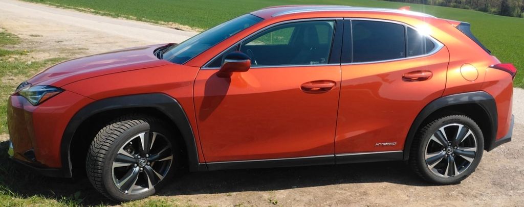 Lexus UX 46.500 km 26.200 &euro; Haag i.OB OT Rosenberg 83527