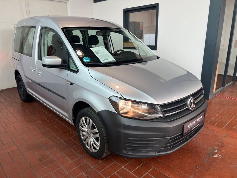 VW Caddy 213.922 km 11.900 € Henstedt-Ulzburg (bei Hamburg) 24558
