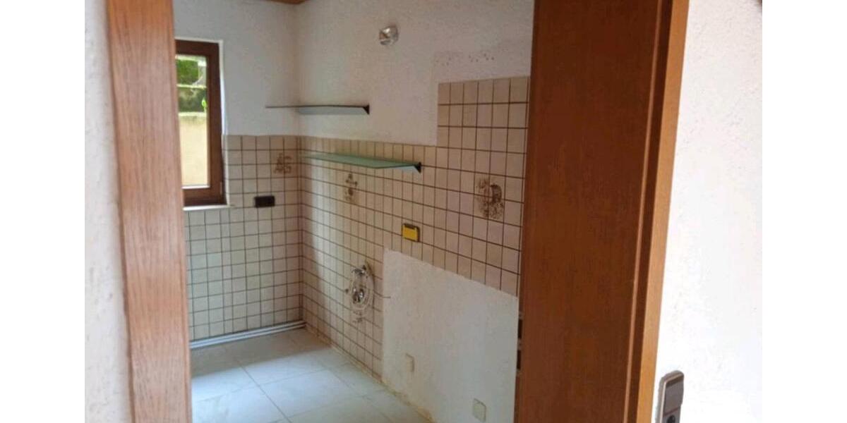 Mehrfamilienhaus, Wohnhaus Malterdingen - 8 Zimmer, 220 m&sup2;, 450.000&euro; | Angebot:26087156